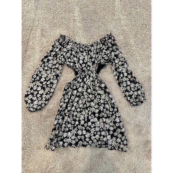 ASTR the Label Off Shoulder Sexy Cutout Ruffle Daisy Floral Mini Dress Lined Med - Picture 5 of 7